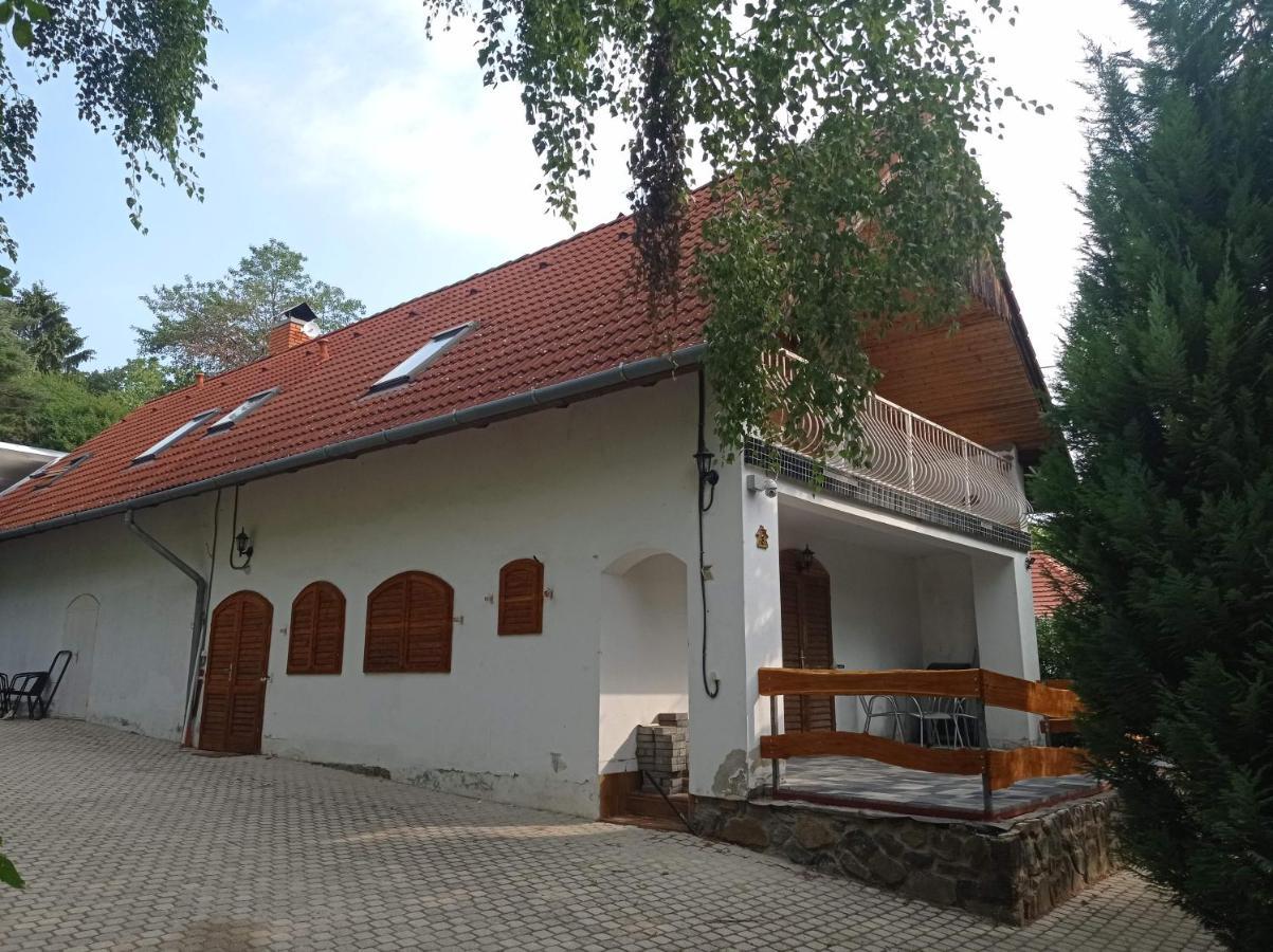 ZalaszantoParraghegy Apartman别墅 外观 照片